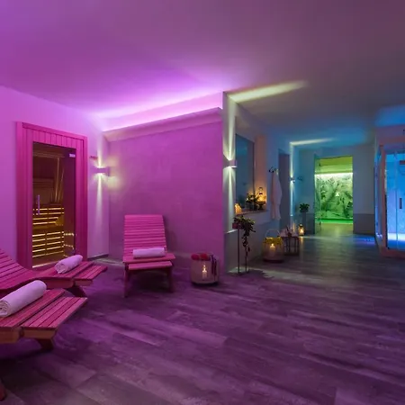 Giardino Suites&spa 4*
