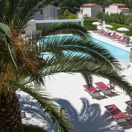 Hotel Giardino Suites&spa 4*