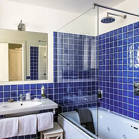 فندق Giardino Suites&spa نومانا