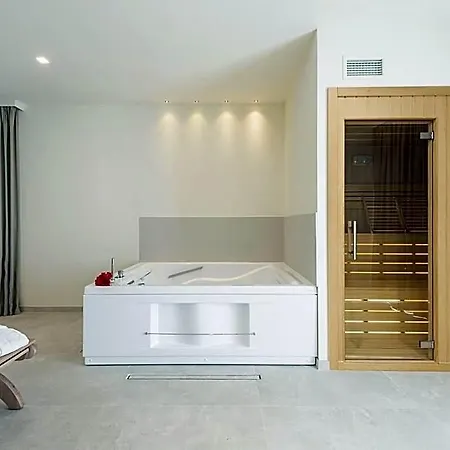 Giardino Suites&spa نومانا