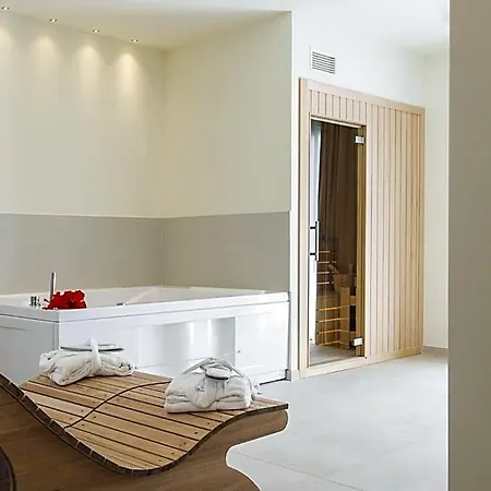 Giardino Suites&spa نومانا