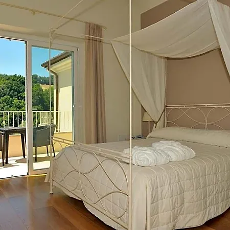Giardino Suites&spa 4*